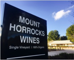 The new sign says it all – Single vineyard | 100% Organic